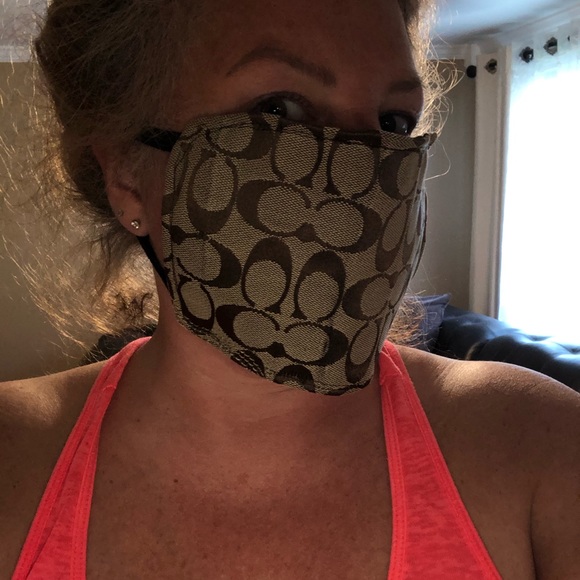 Coach face mask - Picture 2 of 6